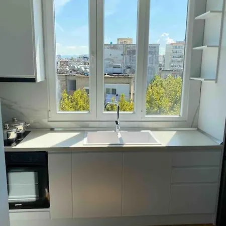 Niko's -2 * Tirana